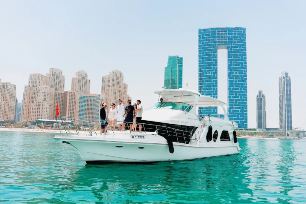 yacht charter in Dubai