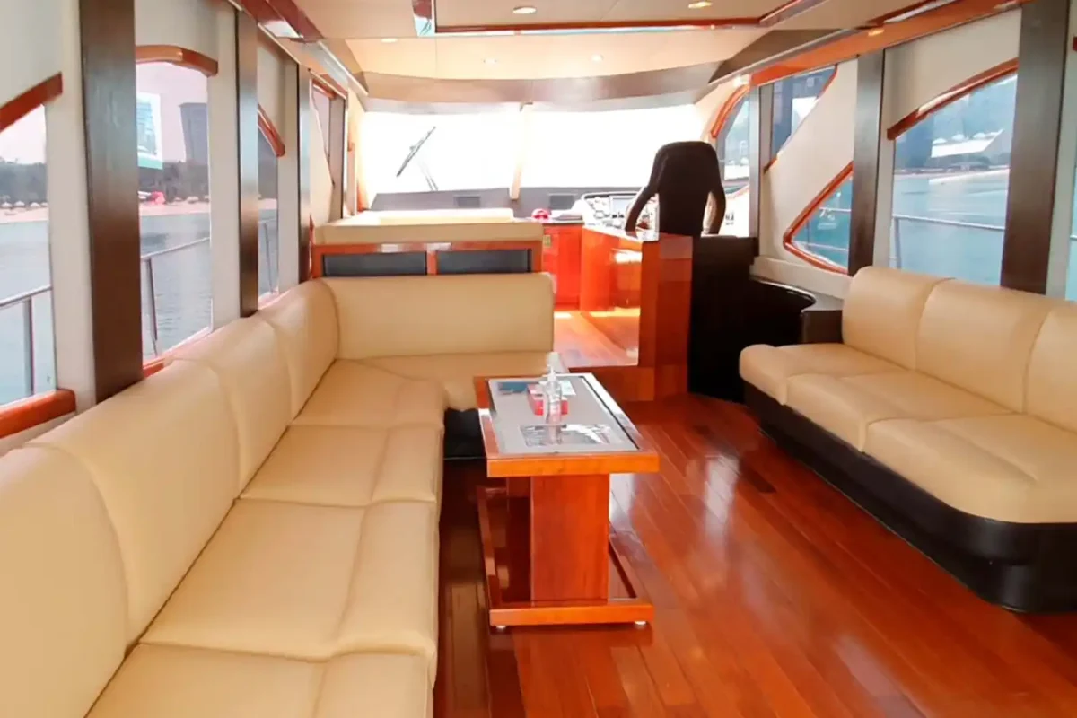 Dubai Yacht Altar Salon