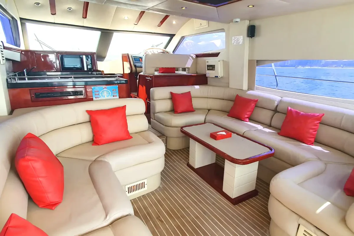 Dubai Yacht Daphne - exterior and interior 3