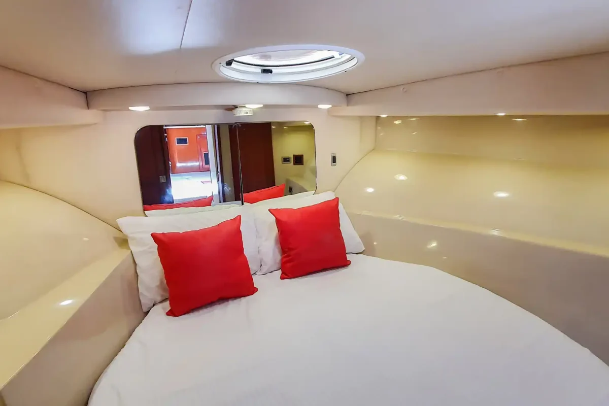 Dubai Yacht Libra Cabin