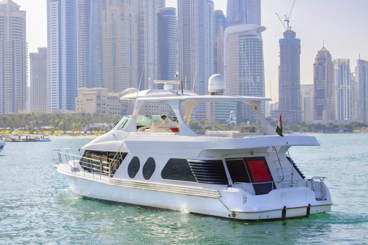 Dubai Yacht Pisces exterior