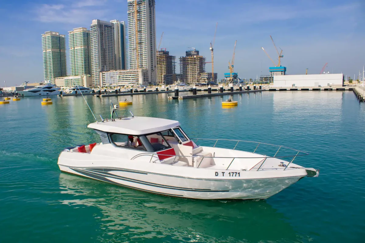 Dubai Yacht uno exterior and interior