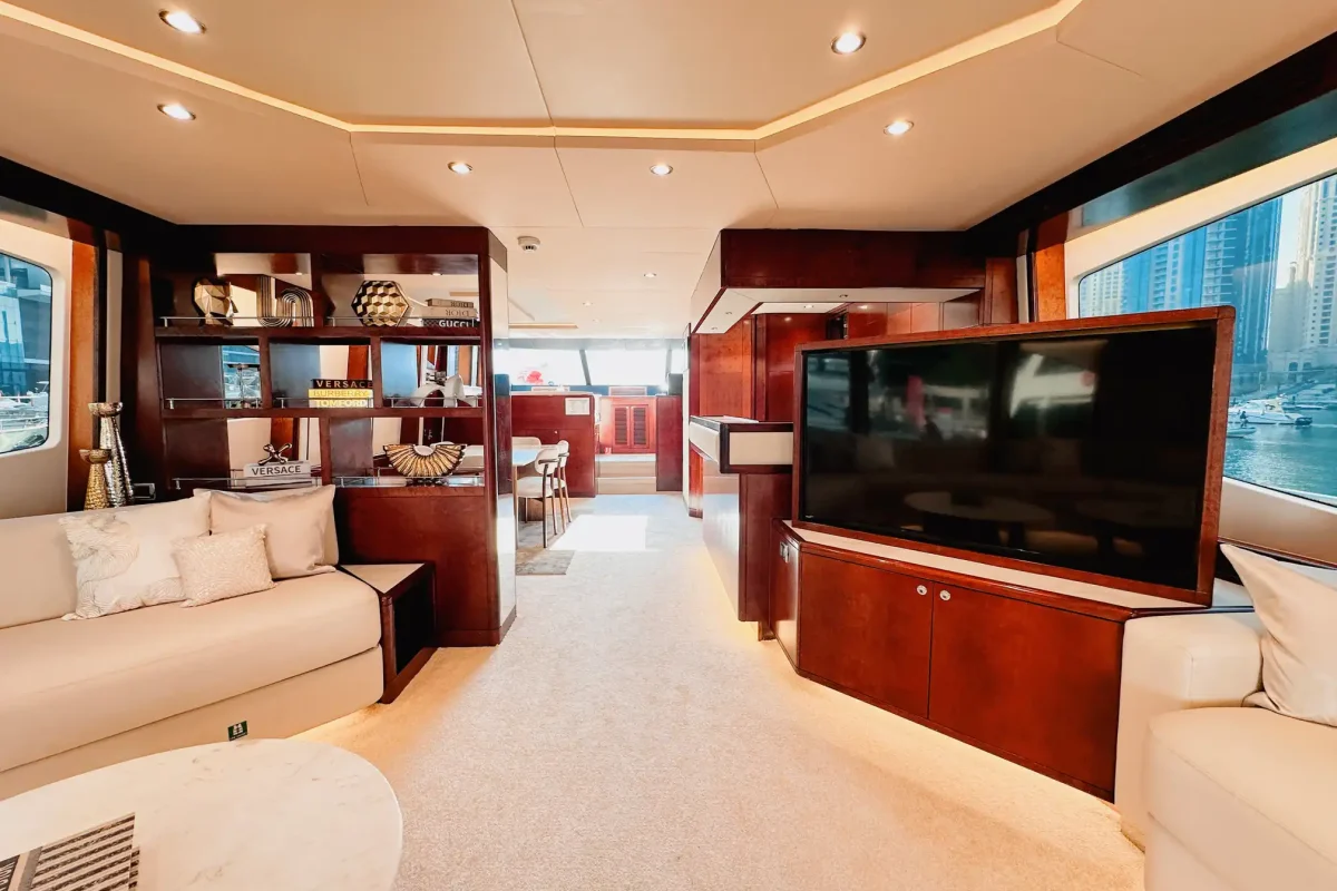 Dubai Yacht Solana Main Salon