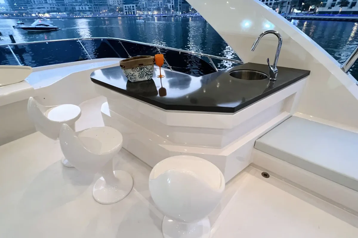 Dubai Yacht Vio Altar Flybridge Lounge