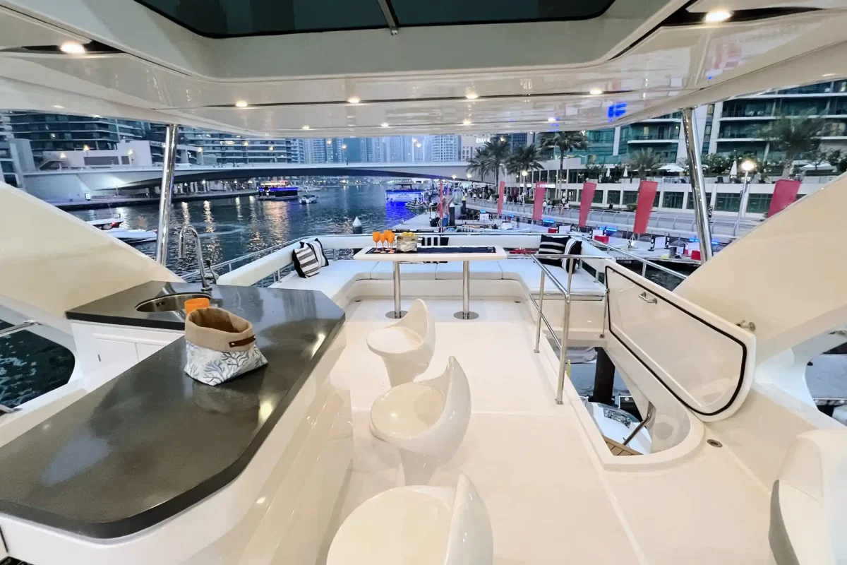 Dubai Yacht Vio Altar Flybridge Lounge